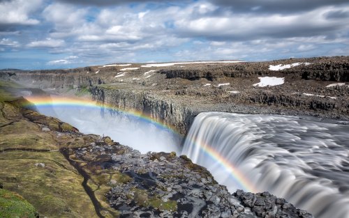 Arco iris en Dettifoss.