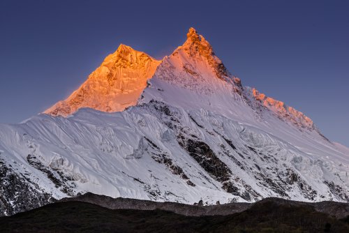 MANASLU LA MONTAÑA DEL ESPÍRITU